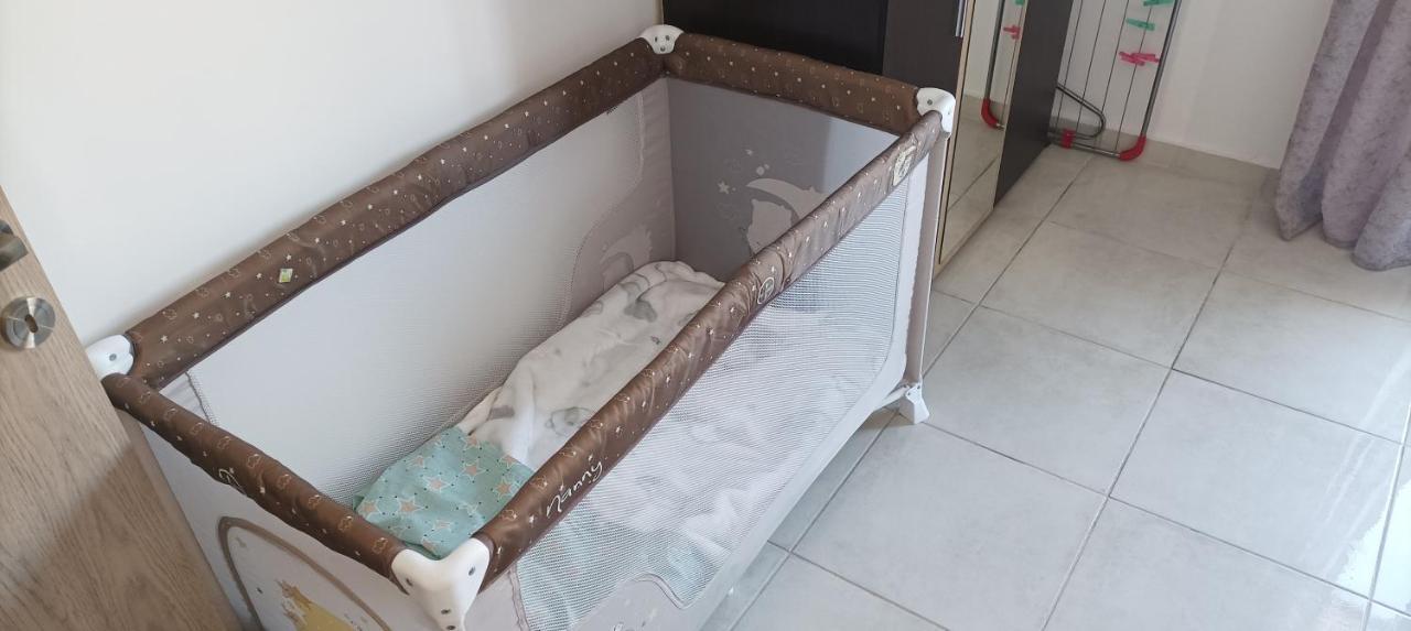 Sea Gem Apartment 1 Néi Epivátesz Kültér fotó